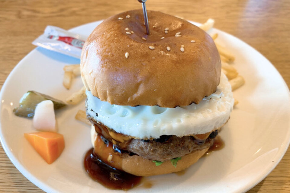 てりやきバーガー目玉焼きトッピング